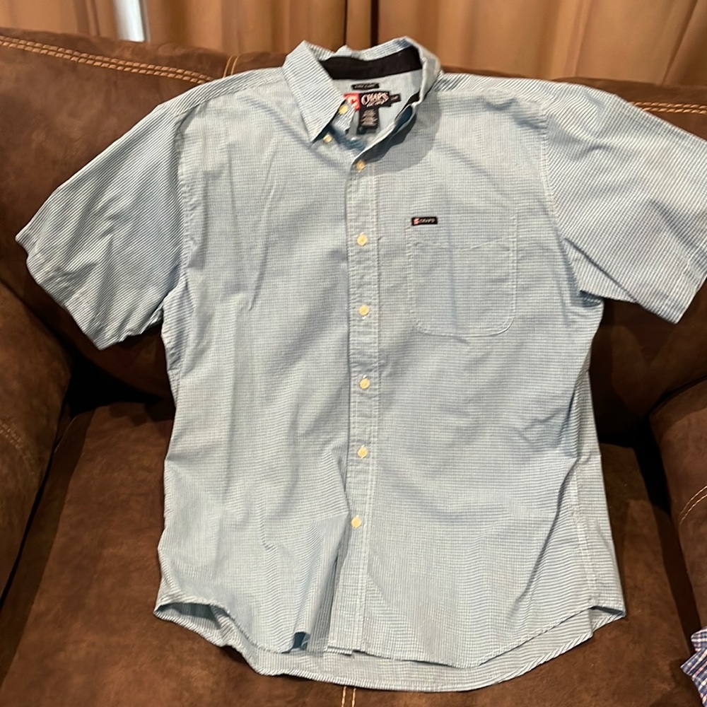 Chaps SS button up shirt. Size L